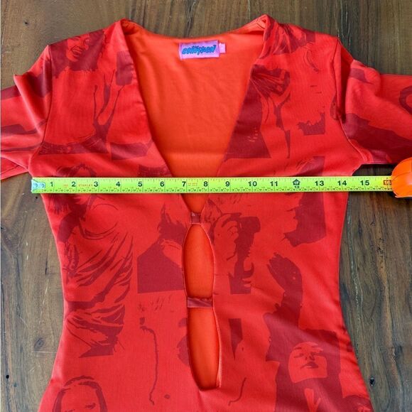 Edikted Dolls Kill Pop Art Cut Out Dress sz S - Picture 12 of 16